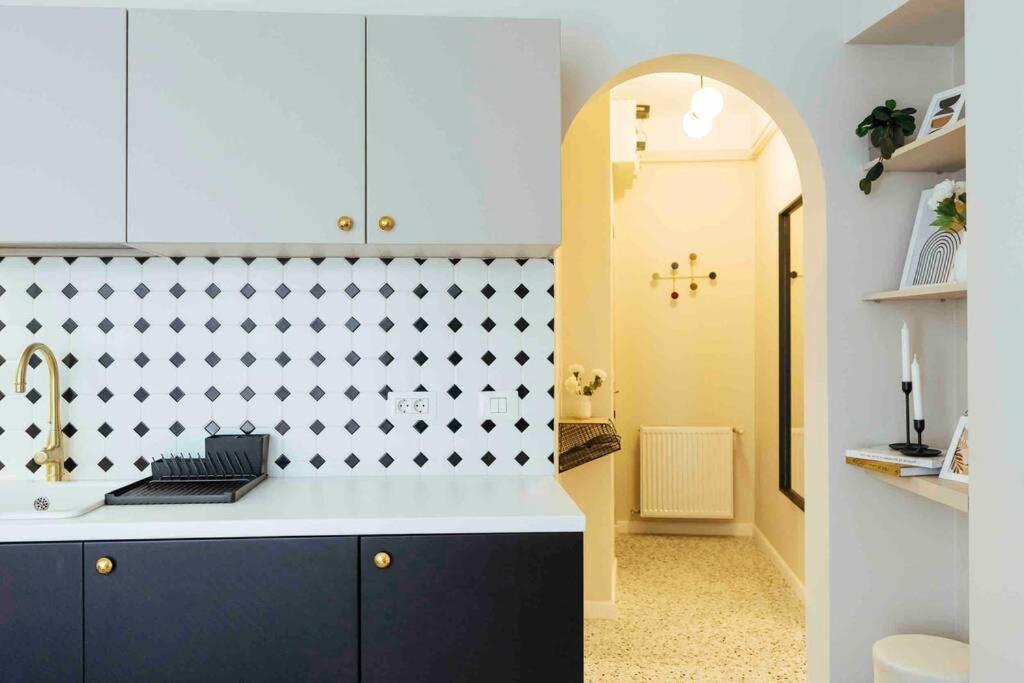 Stunning Views - Top Location - Netflix + Balcony Bukarest Eksteriør billede