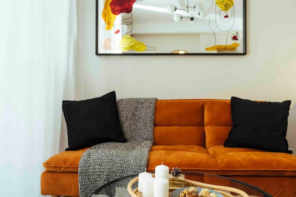 Stunning Views - Top Location - Netflix + Balcony Bukarest Eksteriør billede