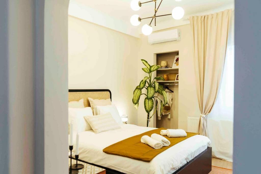 Stunning Views - Top Location - Netflix + Balcony Bukarest Eksteriør billede